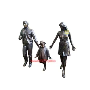 Outdoor garden street decor Sculpture metal crafts Bronze Family figure Statues