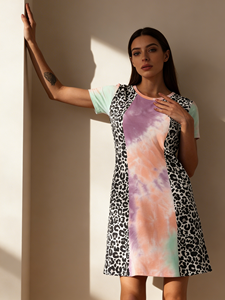 Robe trapèze imprimée léopard tie-dye - Robe t-shirt décontractée patchwork avec poches discrètes, tissu confortable et respirant - Product Image 2