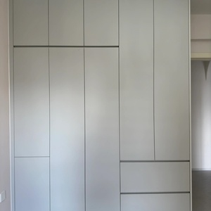 Simple Modern Bedroom <b>Wardrobe</b> for Apartments with Segmented Door Panels - Product Image 2