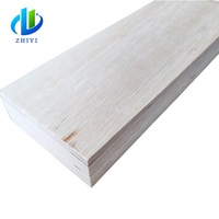 D'épinette pin jointé bois planche de bois Debout planche