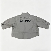 Veste Chemise en Jean pour Garçons, Style Streetwear, Gris Délavé, Manches Longues, Boutonnée, Imprimé Texte, Vêtement d'extérieur Tendance, Vente en Gros, Imperméable