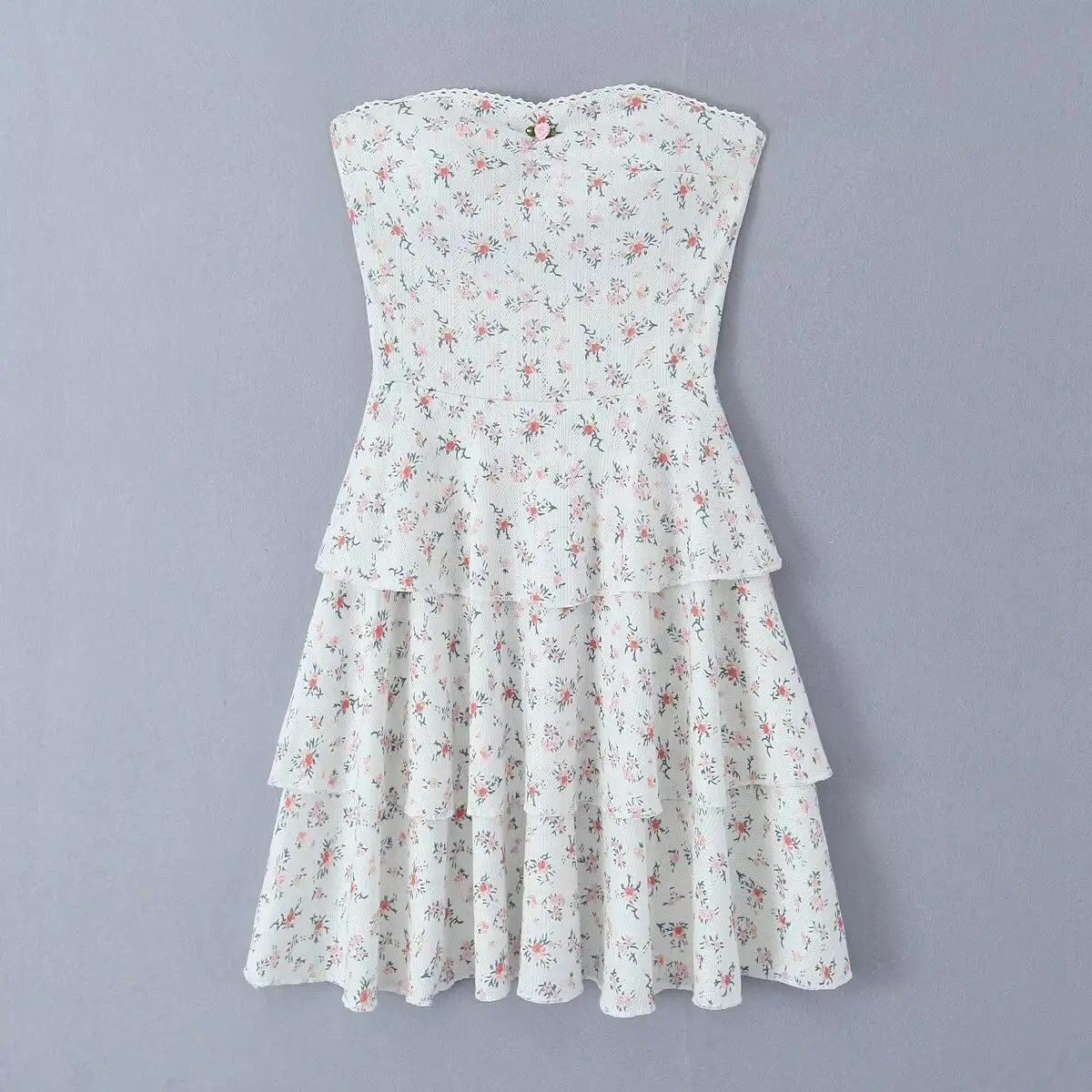 2024 Sexy estampado de flores costilla tejido sin tirantes Mini vestido de mujer cintura delgada 3 capas volantes dobladillo tubo Top corto pastel Bata