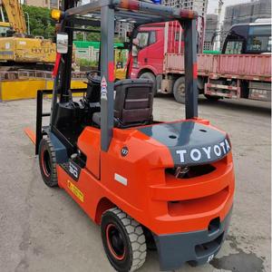 Chariot élévateur diesel Toyota japonais d'origine de 3 tonnes, moteur japonais stable, faible taux de défaillance, prêt à l'emploi. - Product Image 4
