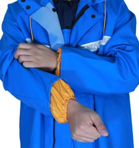 Traje de Pesca Impermeable de PVC Azul Resistente con Chaqueta con Capucha y Pantalones con Tirantes - Product Image 6