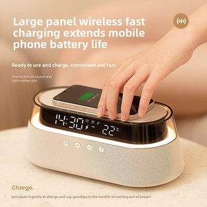 Enceinte intelligente Crazy Lone BT 5.3 - Sortie haute fidélité 15W, charge sans fil, réveil, <span class=keywords><strong>radio</strong></span> de bureau rétro pour la maison et le bureau - Product Image 4