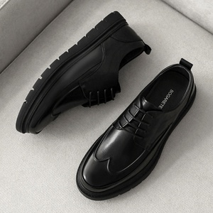 Chaussures pour hommes en cuir de vachette première couche, style Derby anglais, en cuir véritable, à bout rond et à lacets, pour le printemps - Product Image 4