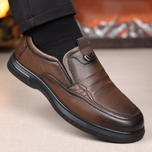 Men's Casual Leather <b>Shoes</b> Round Toe Slip-On <b>Soft</b> Sole EVA Midsole Rubber Outsole All Seasons Fashion Walking Style <b>Shoes</b> - Product Image 4