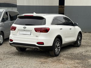 รถยนต์มือสองขับเคลื่อน 4 ล้อ ปี 2020 สีขาว ยี่ห้อเกาหลี รถ SUV ดีเซลใหม่ 6 ที่นั่ง พร้อมสมาร์ทคีย์ ระบบ LDWS เครื่องปรับอากาศอัตโนมัติ เบาะอุ่น - Product Image 2