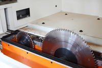 Machine de découpe de panneaux de bois CNC de type Kdt