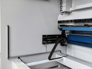 Presse plieuse hydraulique entièrement automatique 600T 6000mm DELME DA53TX CNC de haute qualité pour l'acier inoxydable et l'aluminium - Product Image 5