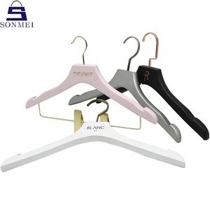 Giá Treo <span class=keywords><strong>V</strong></span>áy Cưới Bằng Gỗ Cho Cô Dâu - Product Image 3