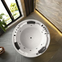 Baignoire ronde Jaczy en acrylique pour 3 personnes, 1.8m, avec hydro-thérapie, design moderne, baignoires à remous, caractéristiques intégrées.