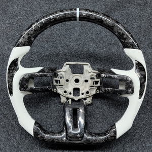 Volante de Fibra de Carbono Real Forjado Blanco de Alta Gama Personalizado para <span class=keywords><strong>Ford</strong></span> <span class=keywords><strong>Mustang</strong></span> <span class=keywords><strong>GT</strong></span> <span class=keywords><strong>Shelby</strong></span> 15-23 - Product Image 2