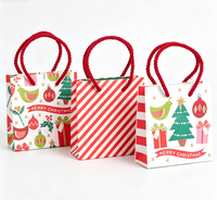 Sac cadeau de Noël en carton ivoire écologique et recyclable, fait main, avec logo personnalisé et design durable