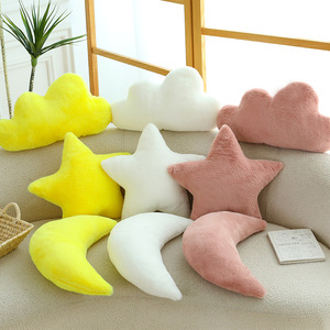 Peluche Mignonne Étoile Lune Nuage, Poupée de Sommeil, Coussin à Câliner, Figurine Animale Douce, Coussin de Canapé, Ornement, Rembourrage en Coton PP - Product Image 1