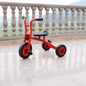 Tricycle pliable 2 en 1 en métal avec poignée de poussée, jouet à roulettes pour tout-petits, cadeau d'extérieur pour enfants - Product Image 1