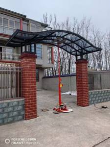 Plataforma Elevadora de Mástil Retráctil Eléctrica Portátil Pequeña con Control Remoto Inalámbrico para Objetos Pesados - Product Image 5