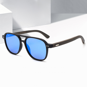 <span class=keywords><strong>Lunettes</strong></span> <span class=keywords><strong>de</strong></span> soleil pilotes <span class=keywords><strong>à</strong></span> la <span class=keywords><strong>mode</strong></span> vintage, <span class=keywords><strong>monture</strong></span> unique <span class=keywords><strong>de</strong></span> <span class=keywords><strong>lunettes</strong></span> <span class=keywords><strong>de</strong></span> soleil pour hommes et femmes, <span class=keywords><strong>lunettes</strong></span> <span class=keywords><strong>de</strong></span> soleil carrées en bois surdimensionnées - Product Image 1