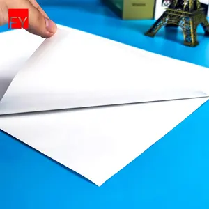 Autocollant jet d'encre stock d'usine imperméable imprimable a4 feuille brillant vinyle photo autocollant papier pour imprimante à jet d'encre