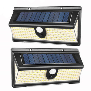 โคมไฟติดผนังพลังงานแสงอาทิตย์ 190 LED พร้อมเซ็นเซอร์ตรวจจับความเคลื่อนไหว แสงสามด้าน กันน้ำ เหมาะสำหรับบันได - Product Image 1