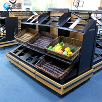 Supermarkt schappen, groente- en fruitrekken, houten winkelrekken, stalen en houten schappen, displays, legplanken
