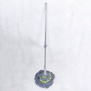Vadrouille à main en microfibre amovible pour nettoyage humide/sec pour la cuisine, le restaurant et le bois dur. - Product Image 1