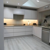 Cuisine modulaire en L haut de gamme Senger, prête à assembler, pour villa