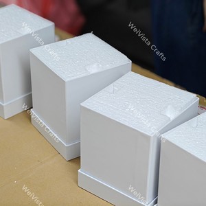 WEIVISTA personalizable para Walker estatua famoso hombre caminando hombres muletas ecológicas pintadas a mano DIY decoración del hogar resina - Product Image 6