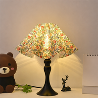 Lampe de table vintage avec abat-jour en lin en forme de pétale, lumière de chevet romantique pour la chambre à coucher, décoration de la maison, cadeau pour elle