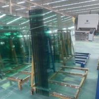 Panneaux de toit en verre trempé transparents solides pour les vérandas, les puits de lumière, les atriums, les couvertures de patio et les bâtiments à éclairage naturel