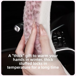 Housse de <span class=keywords><strong>volant</strong></span> en peluche d'hiver pour l'exercice, nouveau design tendance, garde au chaud, en fourrure de vison, antidérapante, en forme de D, pour voiture - Product Image 4