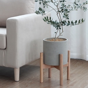 Vaso rotondo <span class=keywords><strong>in</strong></span> <span class=keywords><strong>cemento</strong></span> con supporto <span class=keywords><strong>in</strong></span> legno per interni per esterni vasi di piante <span class=keywords><strong>in</strong></span> calcestruzzo a forma di cilindro succulente rack piano uso Desktop - Product Image 4