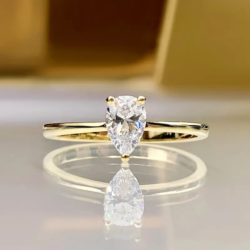 2021 yeni tasarım 925 ayar gümüş altın kaplama armut şekilli kesim elmas nişan yüzüğü