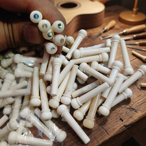 Venta al por mayor de 120 púas de guitarra MS0230 de abulón sin ranuras, blancas, tamaño personalizado, alta calidad, M.S EXPORT - Product Image 3