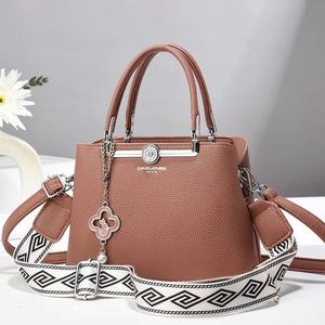 Sacs à main à bandoulière design pour femmes Sacs à main de luxe pliable pour le bureau et le quotidien Vente en gros Sacs à pendentif de bonne qualité - Product Image 3