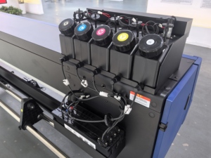 Factory I3200 Head 1,8 m Roll to Roll Impresora Uv Impresora de pegatinas de vinilo de pancarta de formato ancho - Product Image 5