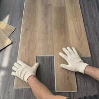 Ineinandergreifende Klick-SPC-Bodenbeläge UV-Beschichtet Kratzfest Wasserdicht Luxus-Vinylplanken für Gewerbliche Büros