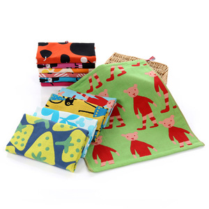 Serviette carrée en coton imprimé motif dessin animé, trois couches de gaze, 100 % coton, pour enfants - Product Image 3