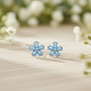 Orecchini a Perno con Fiore Azzurro, Cristalli e Strass, Gioielli di Moda per Donne - Product Image 2