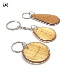 वाटरप्रूफ कस्टम प्रोग्राम 13.56mhz RFid लकड़ी की कुंजी श्रृंखला एपॉक्सी लकड़ी कीफोब कीचेन - Product Image 4