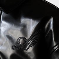 Veste bomber varsity élégante en cuir véritable imperméable avec broderies de patchs en chenille de haute qualité pour homme sur mesure