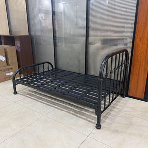 Letti in Metallo Moderni Economici all'Ingrosso, Singoli o Queen Size, con Contenitore, Struttura Bianca o Nera, Mobili per Camera da <span class=keywords><strong>Letto</strong></span>, <span class=keywords><strong>Letto</strong></span> <span class=keywords><strong>Singolo</strong></span> Rialzato con <span class=keywords><strong>Sponde</strong></span> Laterali, Disponibile in Magazzino - Product Image 3