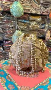 Haute qualité et meilleur indien à la main broderie ethnique mariage cadeau fête sacs poignet sac à main pièce Potli sacs - Product Image 2