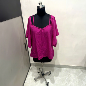 Blouse unie magenta à col en V et bretelles, manches courtes évasées, qualité supérieure, pour femme, vente en gros - Product Image 1