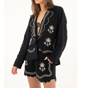 Blazer bordado de verano transpirable de peso ligero para mujer de moda 2025 hecho a medida - Product Image 1