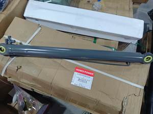 رافعة سينوتراك لإمالة أسطوانة رفع المقصورة g9525820140/2 DZ1640820020 DZ16.4082.0020 - Product Image 4