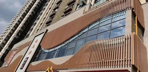 Revêtement mural en tube carré en aluminium de couleur personnalisée pour la conception extérieure d'appartements - Product Image 3