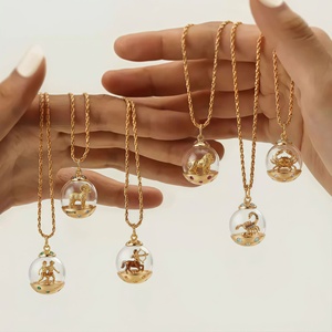 Nuova Collana con Ciondolo Sferico dei 12 Segni Zodiacali in Rame Placcato Oro 18k, Design Elegante e Raffinato - Product Image 4