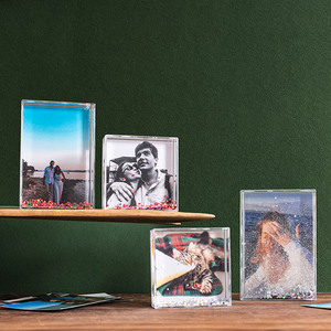 Marco de Fotos Cuadrado de Plástico AS de 4x4 Pulgadas con Logotipo Personalizado, Marco de Fotos Líquido Transparente con <span class=keywords><strong>Agua</strong></span>, Sin Reseñas - Product Image 2