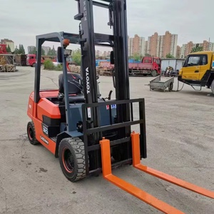 Carretilla elevadora japonesa usada 1,5 toneladas 2,5 toneladas 3 toneladas TOYOT A 7F carretilla elevadora diesel vendida en Shanghai - Product Image 2